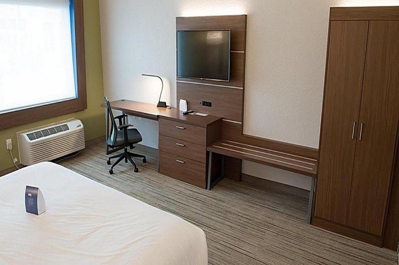 Holiday Inn Express & Suites Dayton North - Vandalia By Ihg Exterior foto